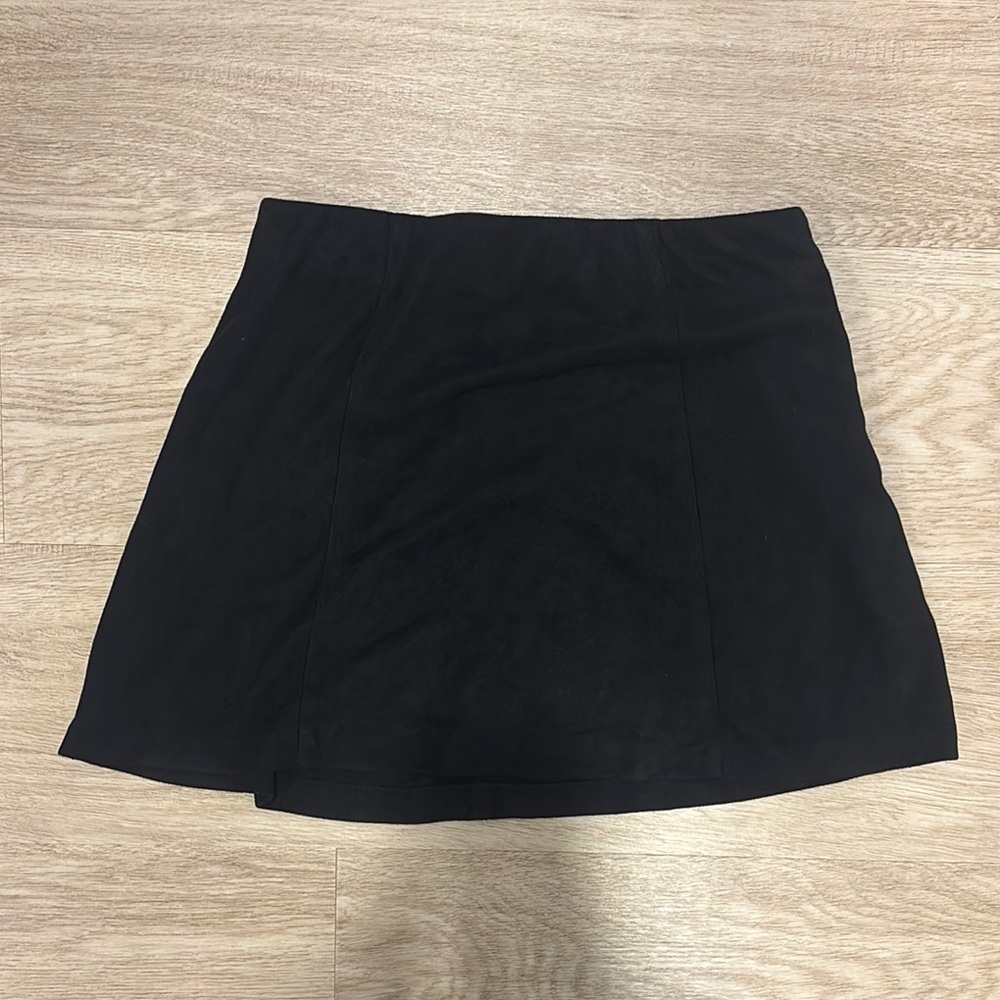 Brandy Melville Black Velvet Women's Skirt
